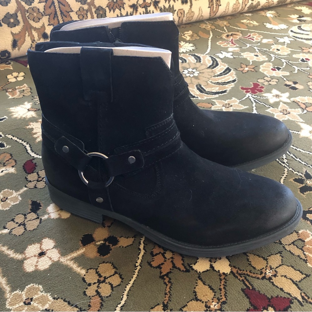 Earth | Suede Ankle Boots with Stirrup Detail - Wide 🌺 - Picture 11 of 15